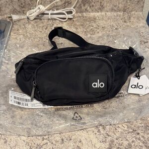 ALO Yoga Black Belt Bag